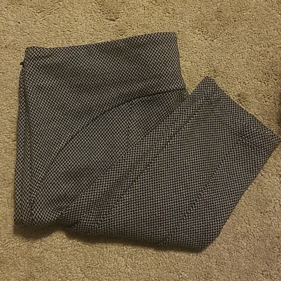 Ann Taylor Chevron Seamed Side Zip Leggings NWT - Picture 7 of 7